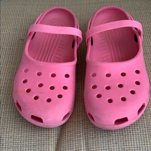 Ladies Pink Crocs, moveable strap!!